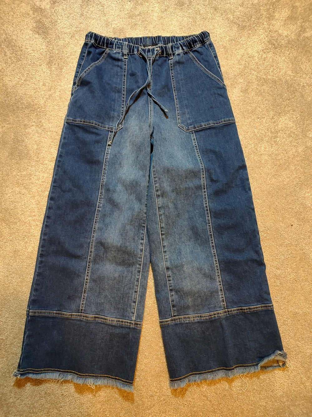 Wide-Leg Patchwork Denim Jeans - Blue